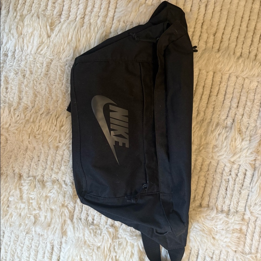 Oversized Nike sling bag